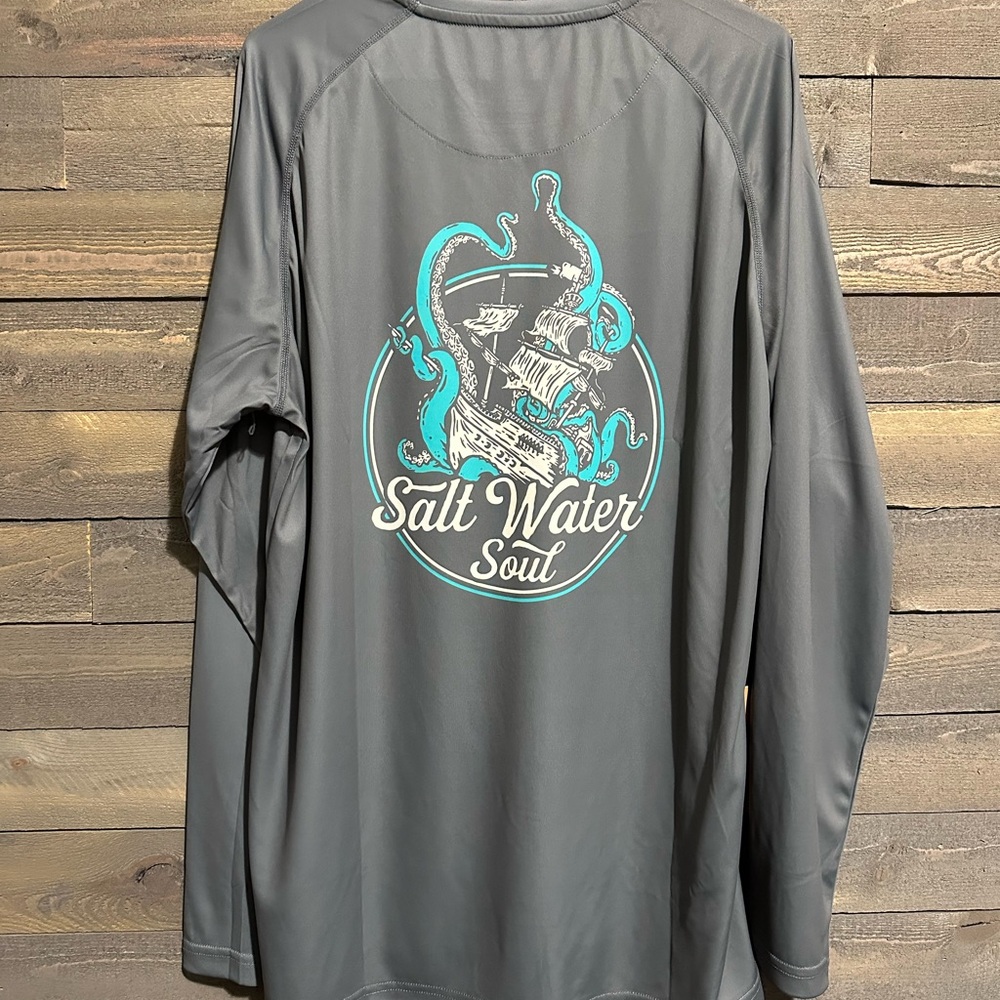 New with tags! Salt Water Soul Men's Gray Swim Rash Guard long sleeve